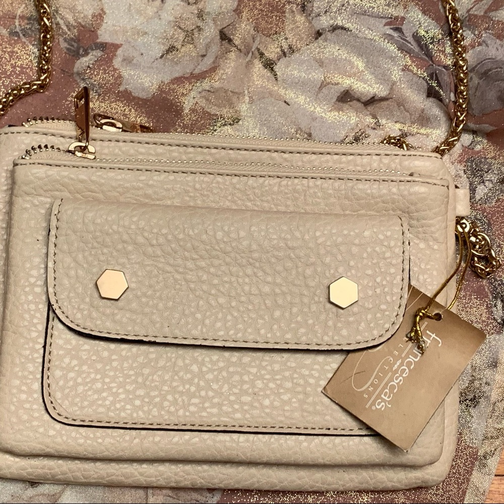 Cross body chain strap boutique purse